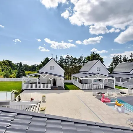 Pet Friendly In With Swimming Pool *