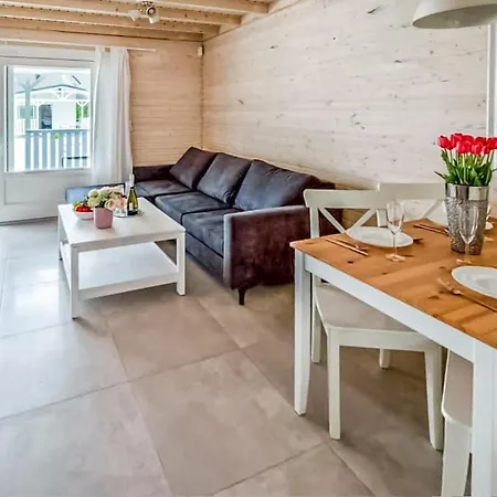 Pet Friendly In With Swimming Pool