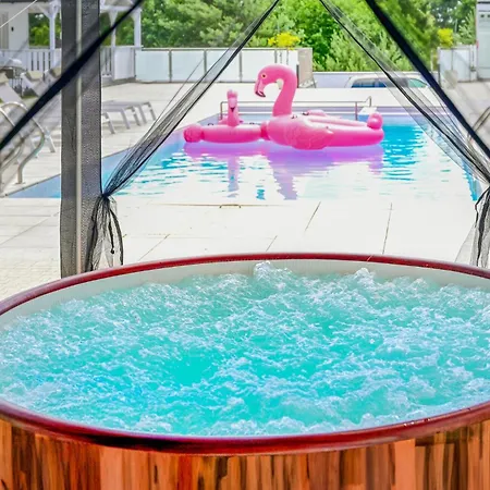 Pet Friendly In With Swimming Pool Kolczewo